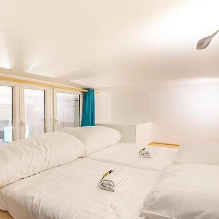 Guestready - Mellow Yellow In The 19th * Párizs